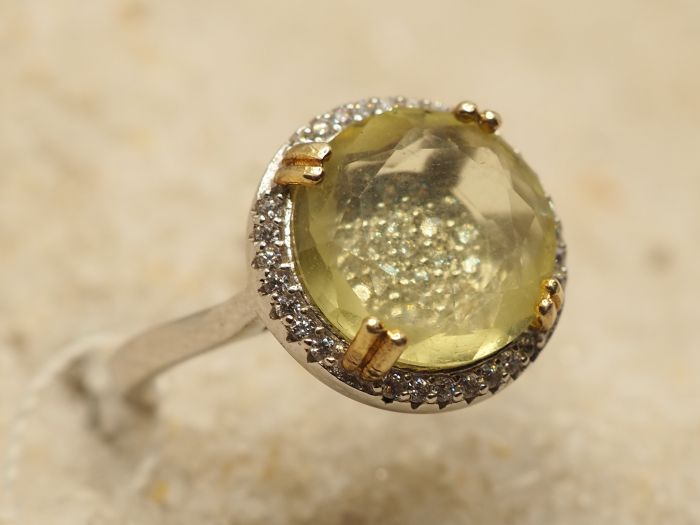 серебреное кольцо с натуральным кварцем-436